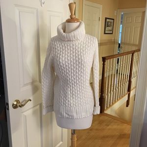 JCrew cozy cable knit turtle neck sweater size M